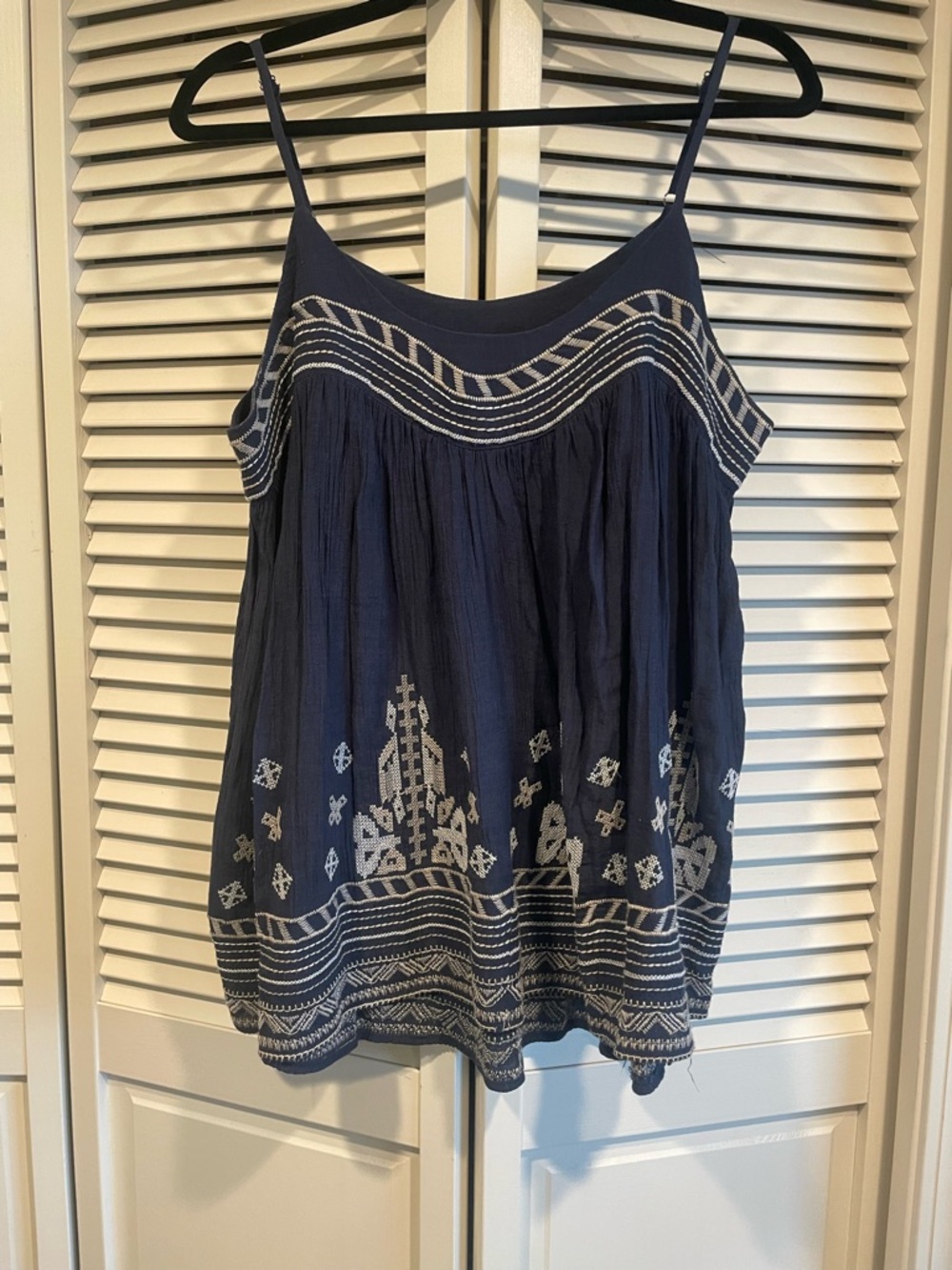 Mur Mur Embroidered Navy Sleeveless embroidered Boho Tank Top - Size L